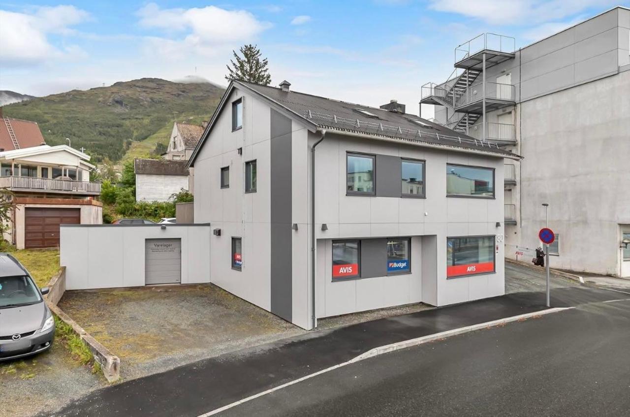 Ferienwohnung Din Hjem! Mitt I By1. Gratis Parkering!! Narvik Exterior foto