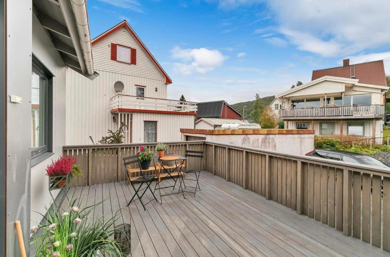 Ferienwohnung Din Hjem! Mitt I By1. Gratis Parkering!! Narvik Exterior foto